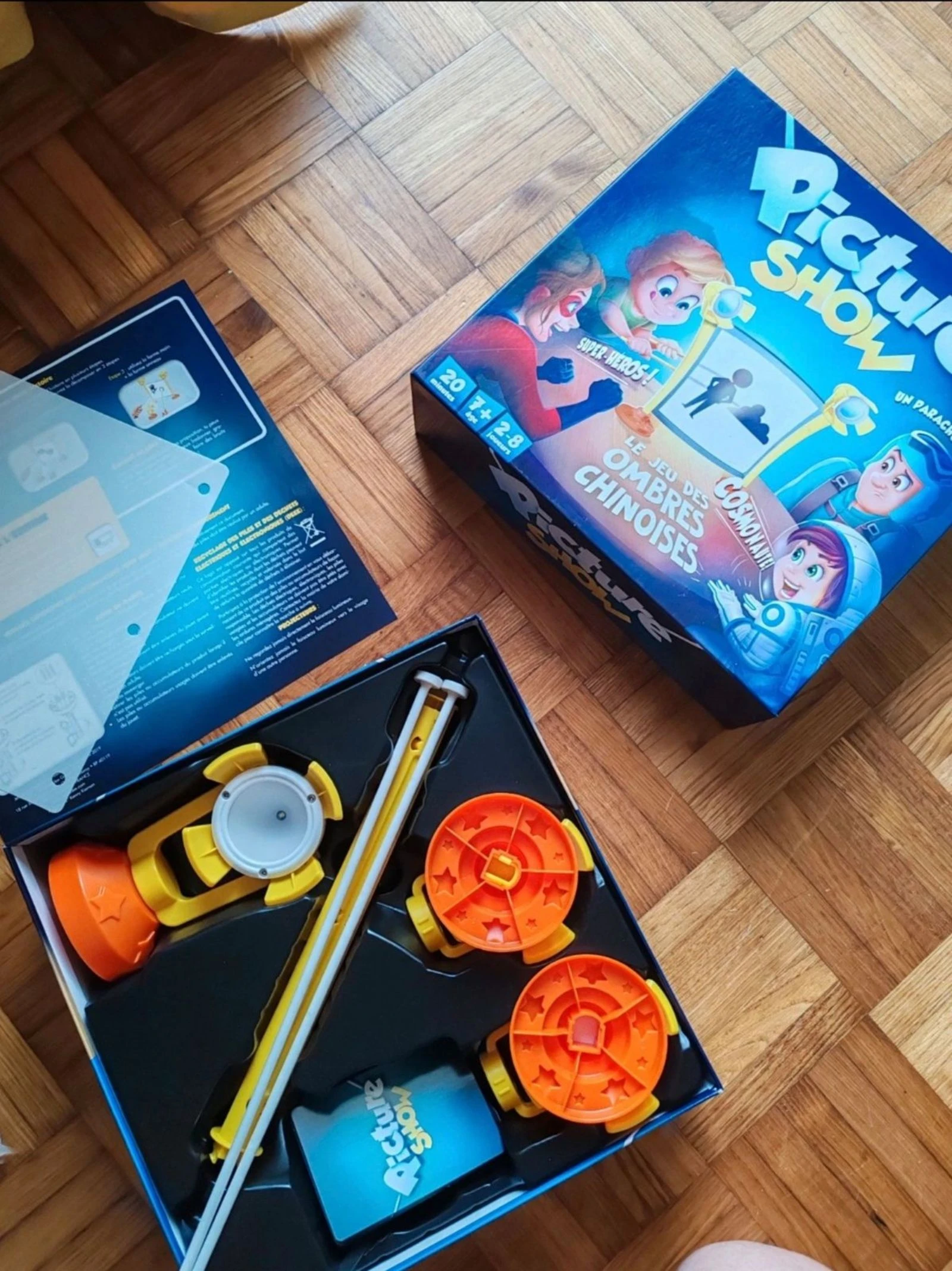 Jeu de société picture show complet très bon état 